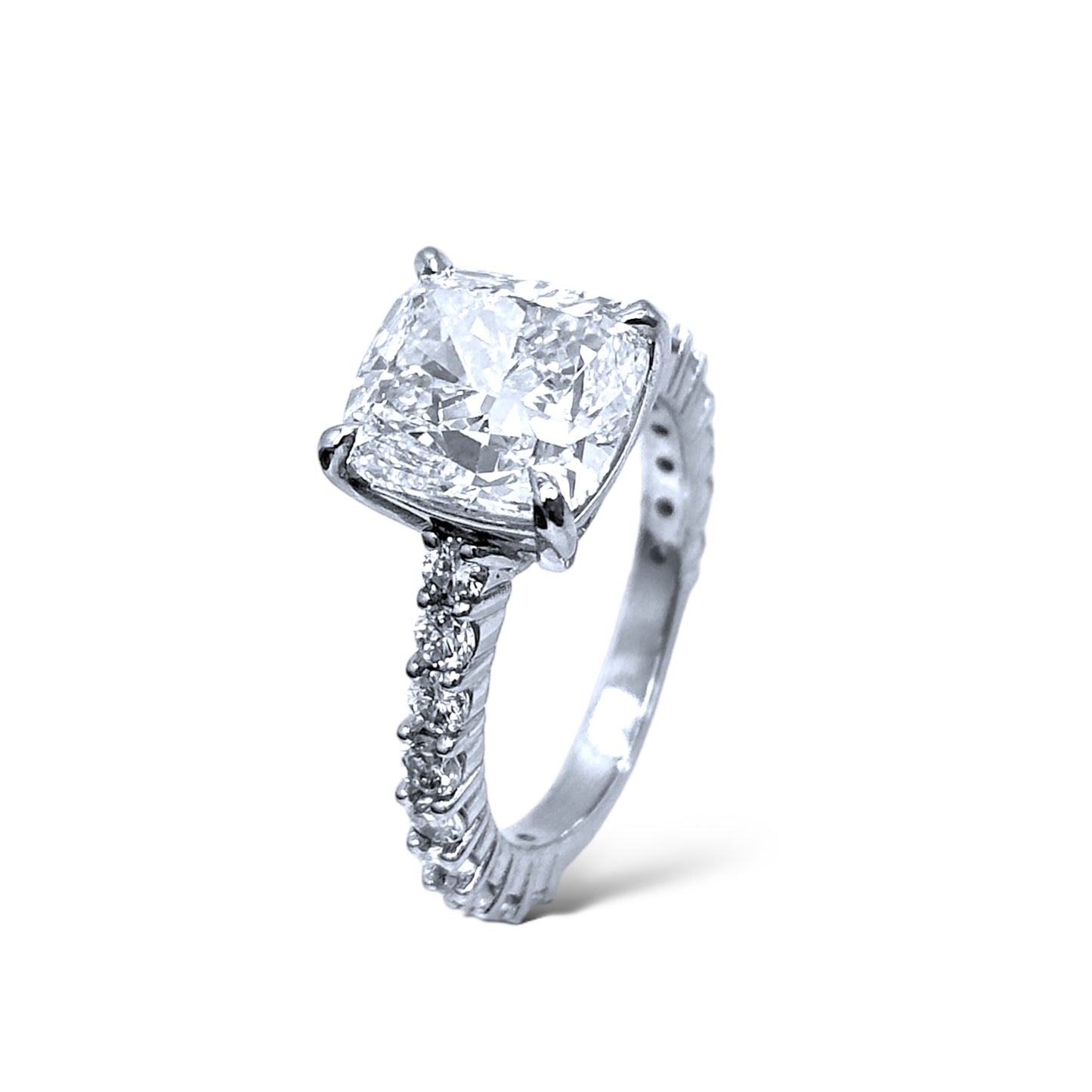 3.50CT CUSHION-CUT DIAMOND ENGAGEMENT PLATINUM RING
