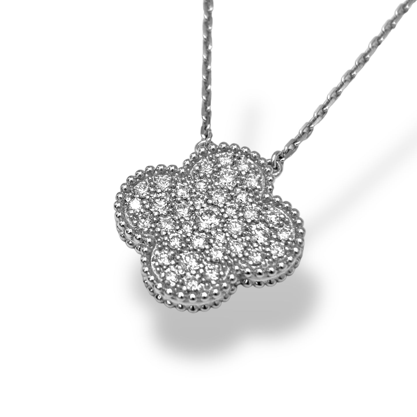 2 CTW CLOVER DIAMOND NECKLACE 18KT GOLD